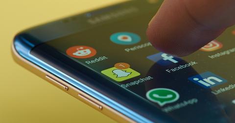 uploads///Facebook SNAP