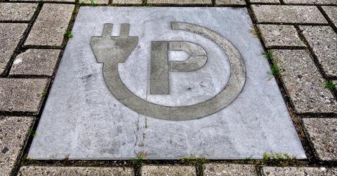 uploads///nio buy or sell