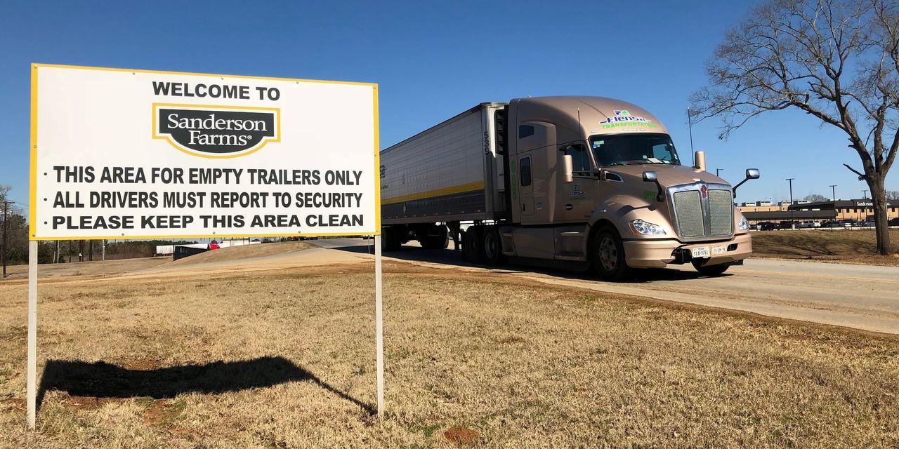 Sanderson Farms factory sign