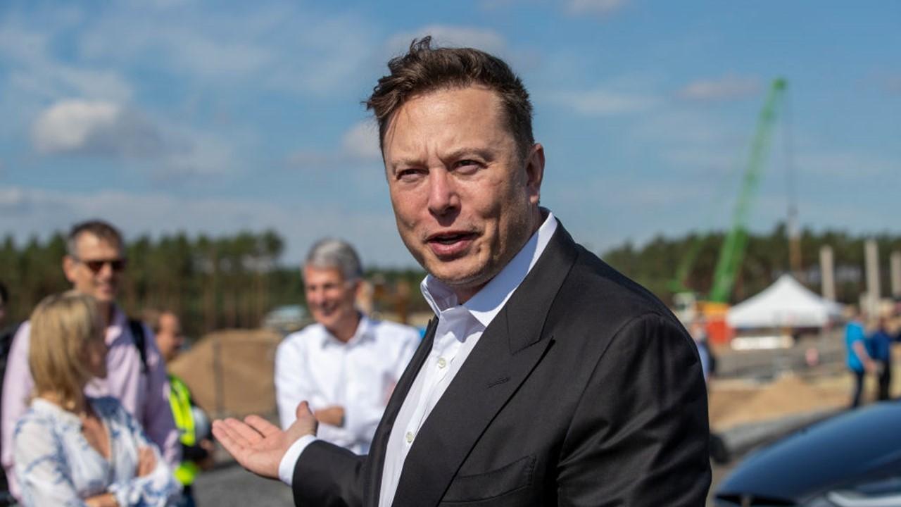 What Are Tesla CEO Elon Musk’s Political Views?