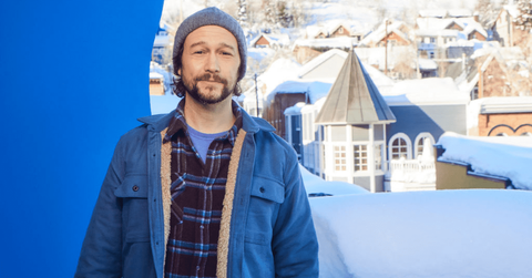 pn//uploads/dbc f ee b baafaac__