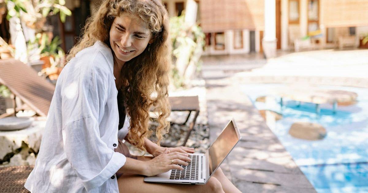 pn//uploads/fae ecf ee bdedeb__