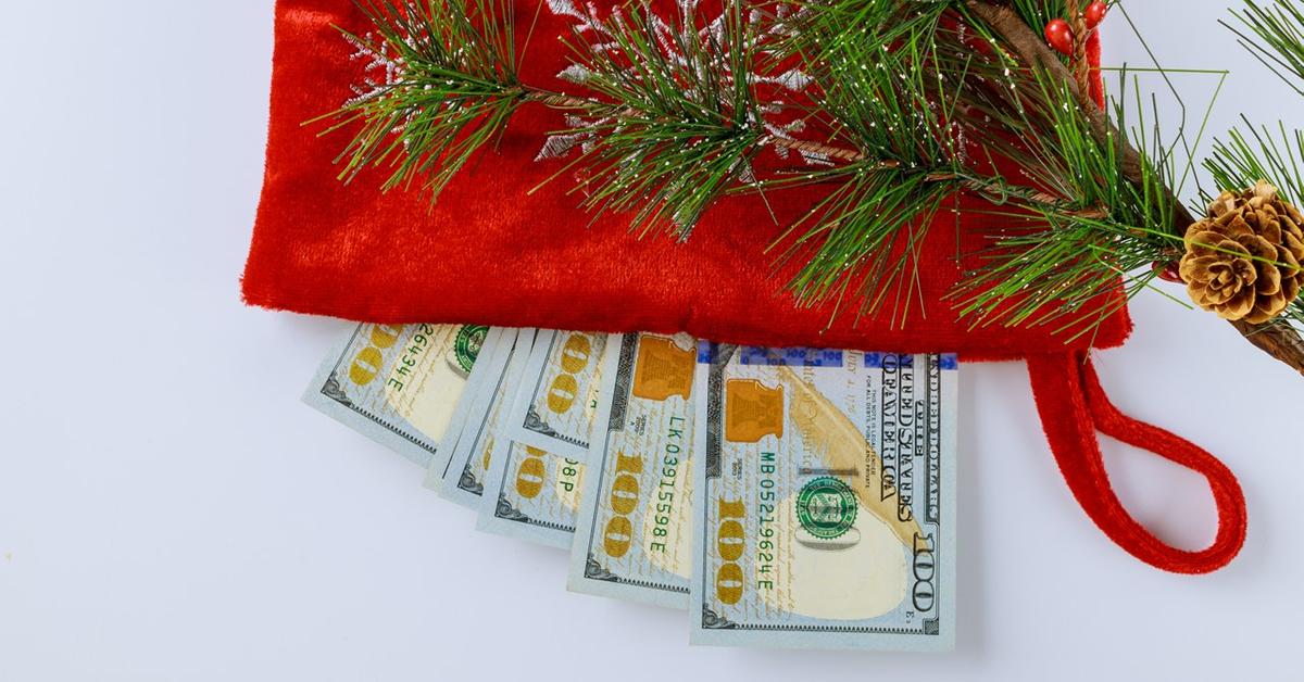 Holiday Tipping Guide — Here's Who to Tip and How Much