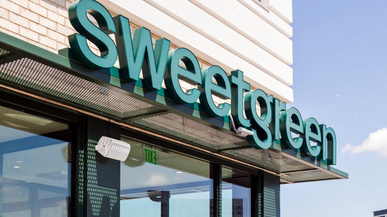 Sweetgreen sign