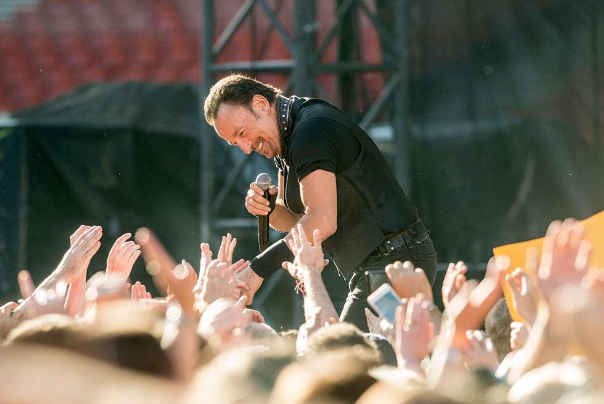 pn/cfbe e fb accc bceeb