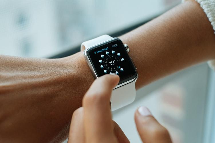 uploads///Apple smartwatch