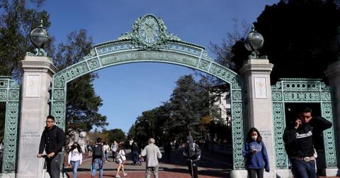 Students walking on a campus
