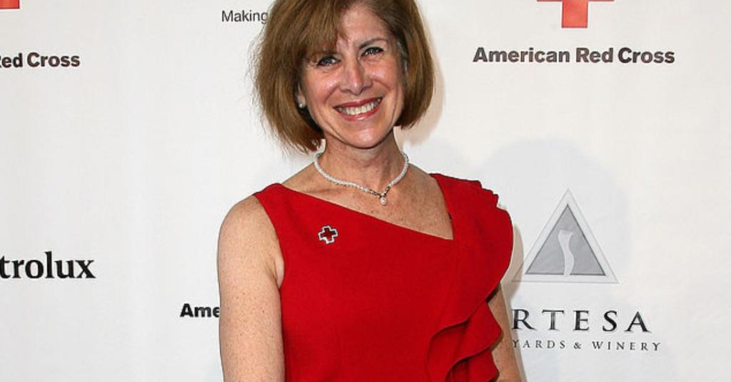 what-s-the-red-cross-ceo-s-salary-pay-explained