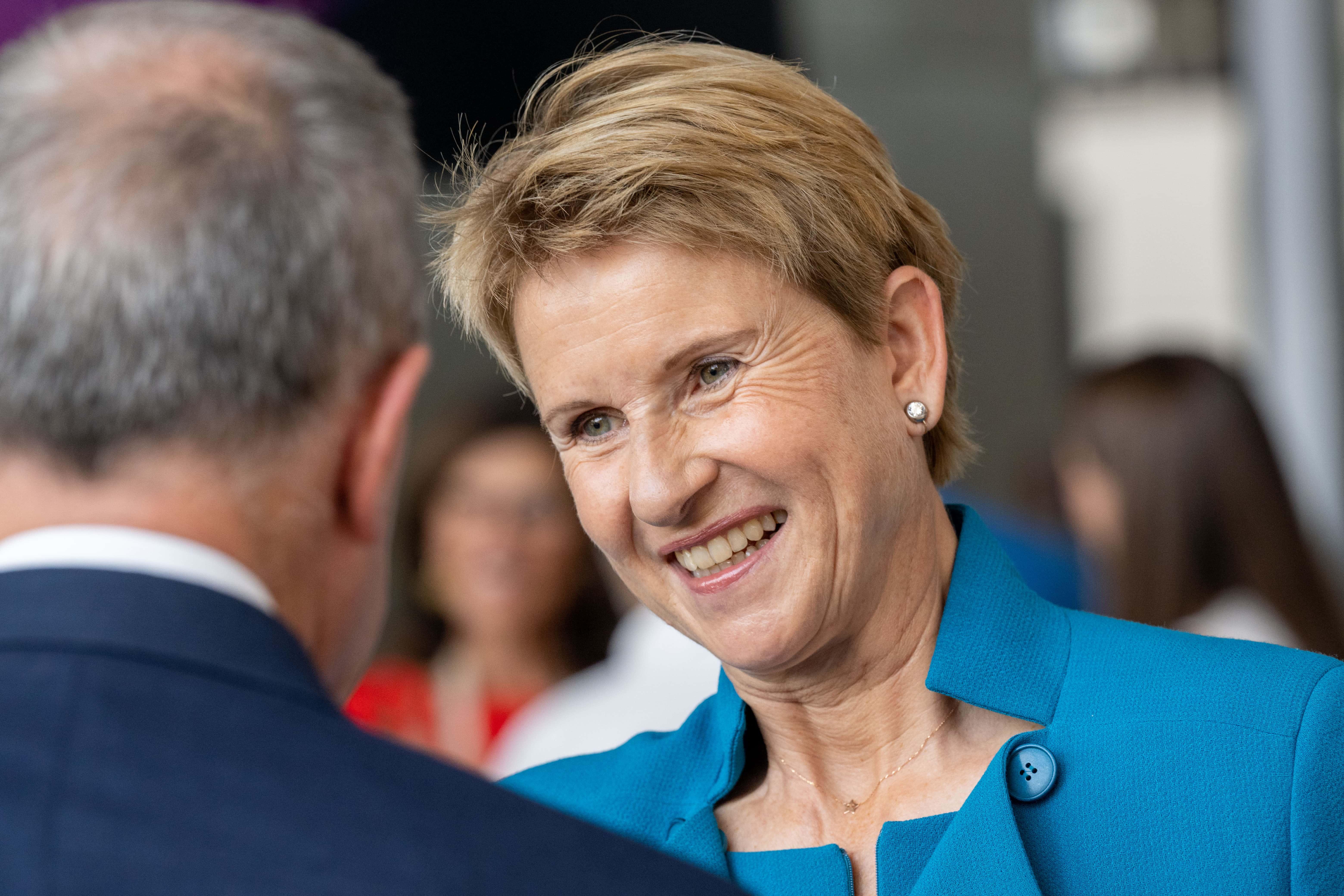 pn/dff bd d a cfbabda