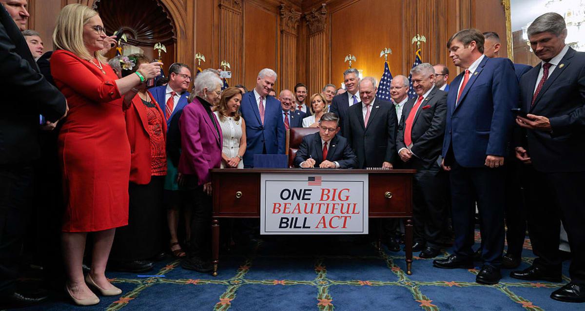 pn/eccf d dbe adf eedae