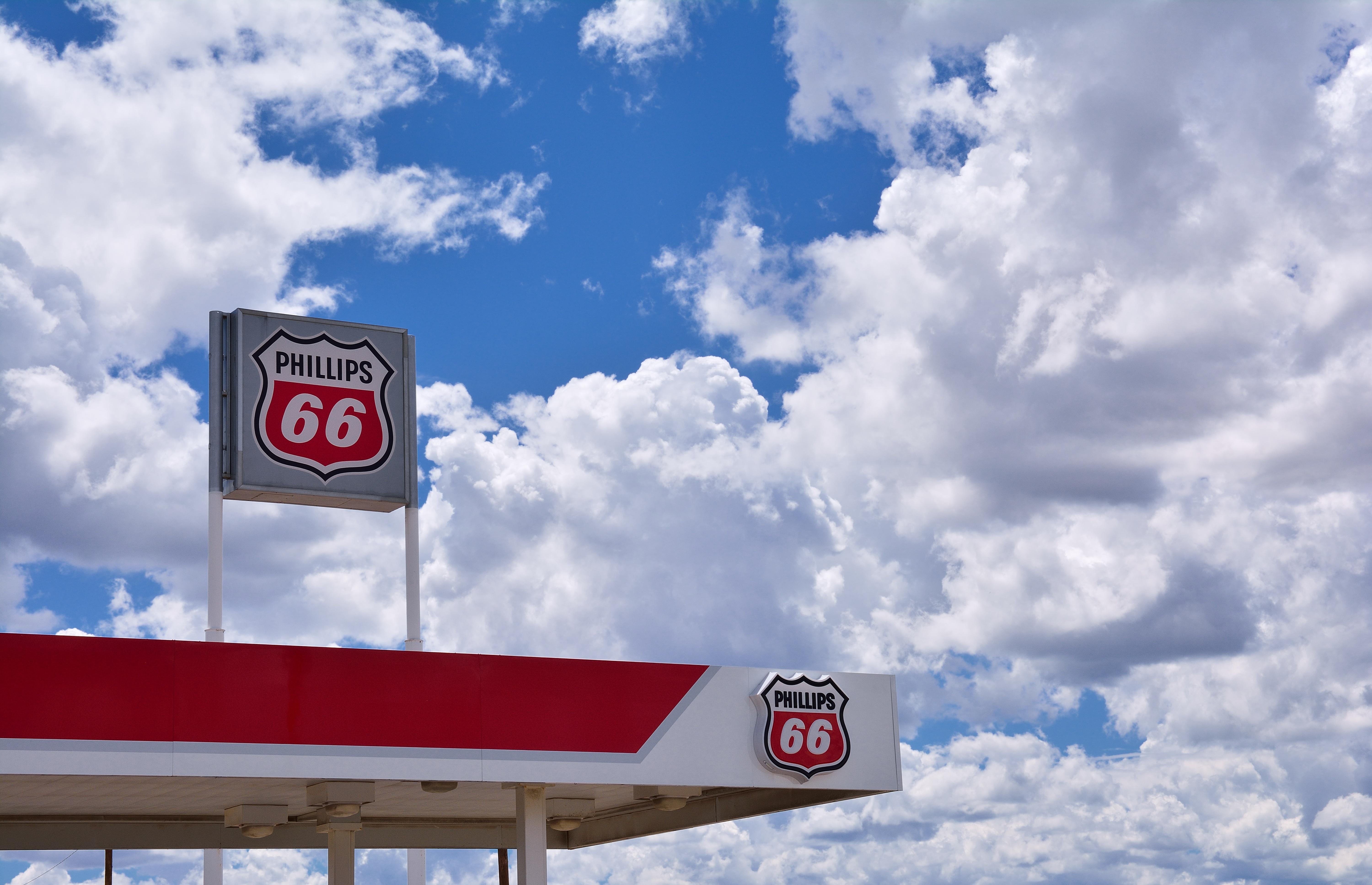 Does Phillips 66 Stock Reflect a Strong Earnings Model?