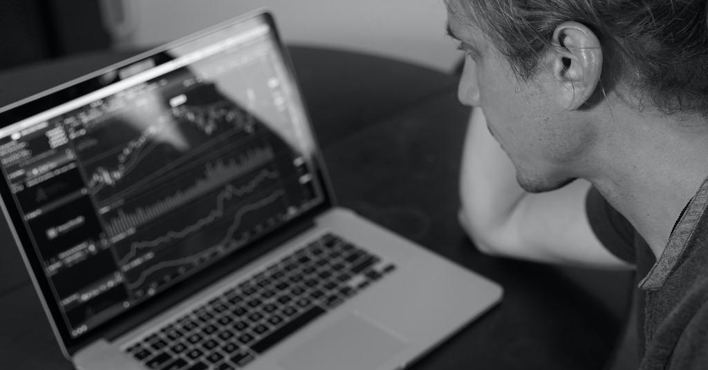 How Long Should I Hold a Stock? Certain Factors to Consider