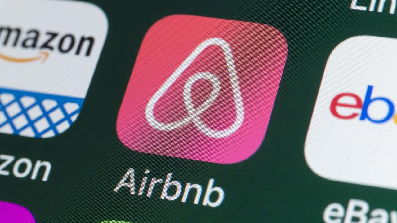 airbnb ipo progress