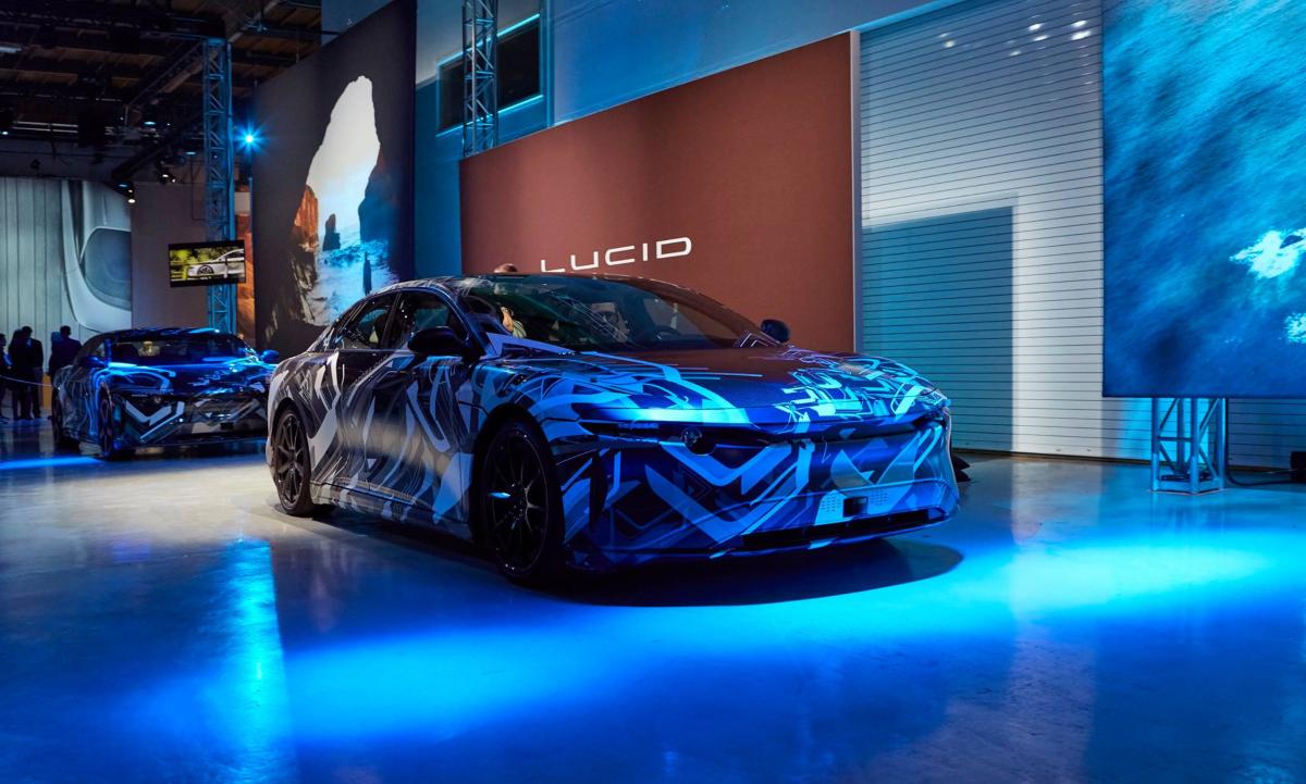 lucid air vs tesla