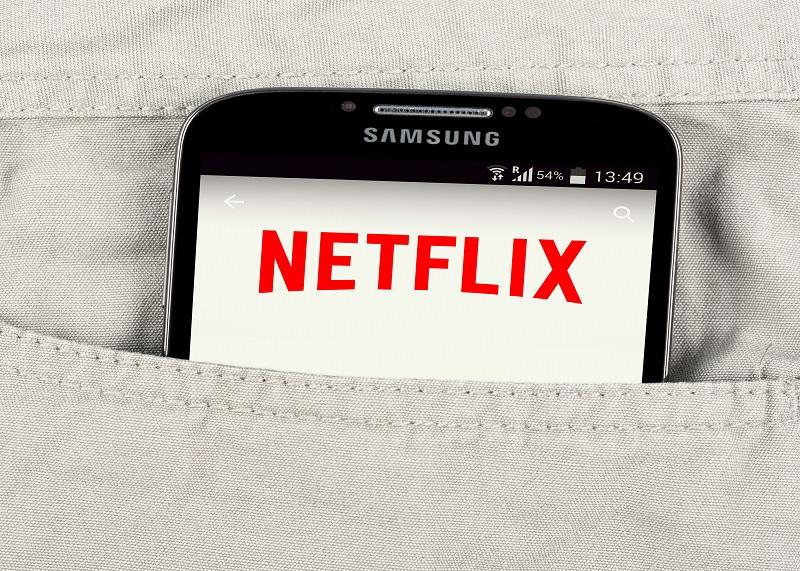 Netflix Sidelines Some Older Samsung Smart TVs—What’s the Risk?