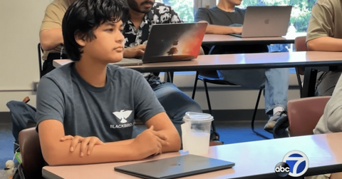 pn//uploads/d ee a ebdb__