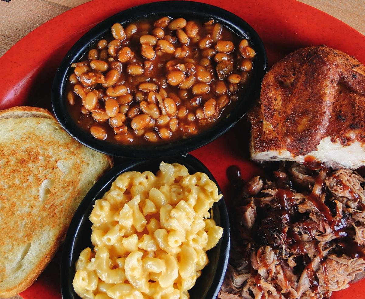 Sonny's BBQ food