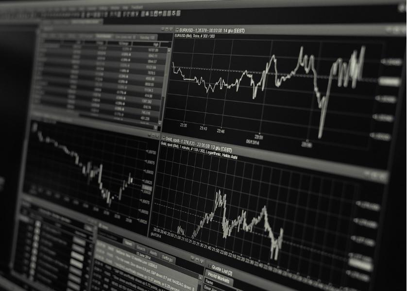 Analyzing Trends in Top Midstream Companies’ Price Targets