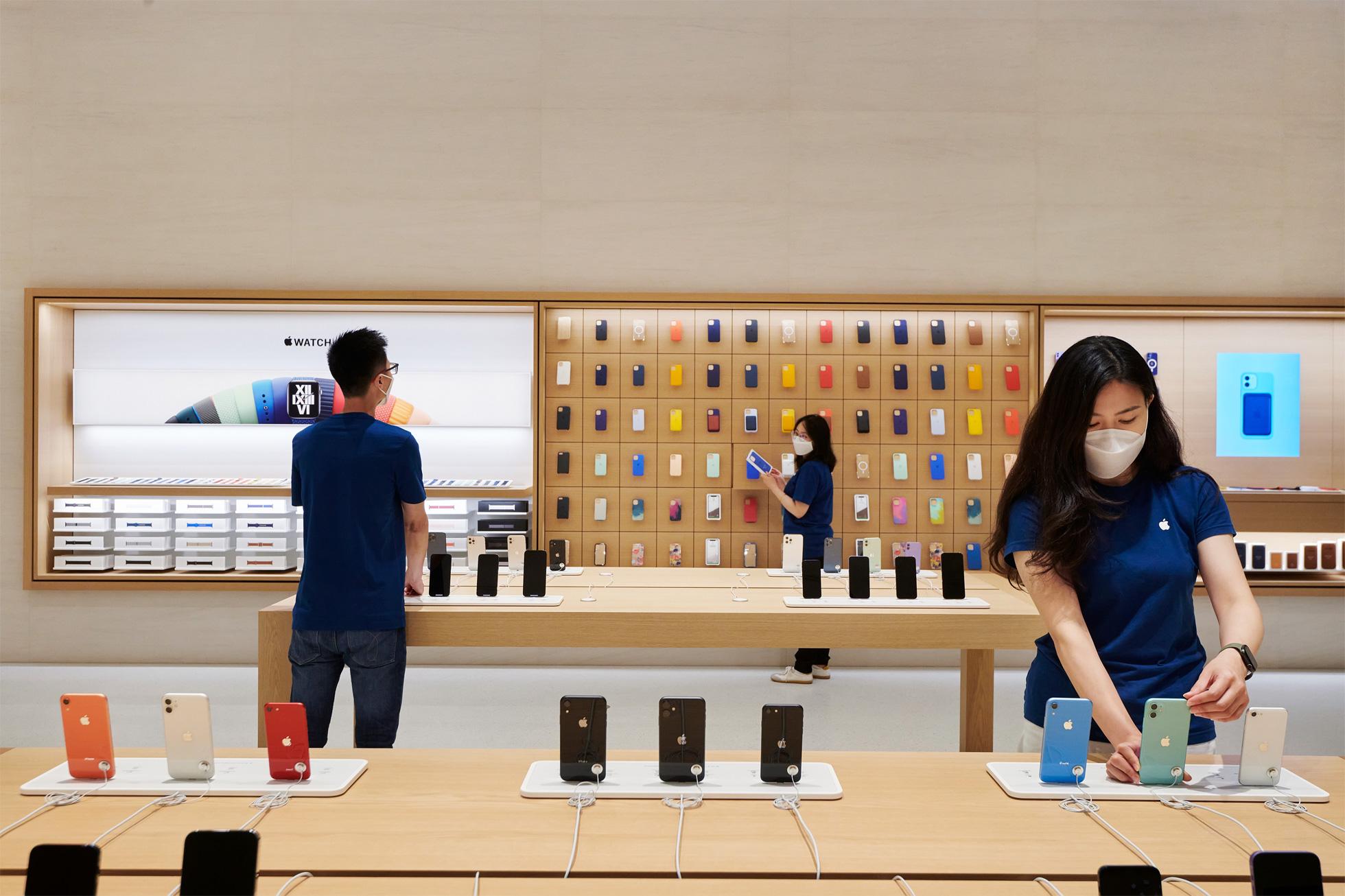 Apple Changsha opens Saturday in China