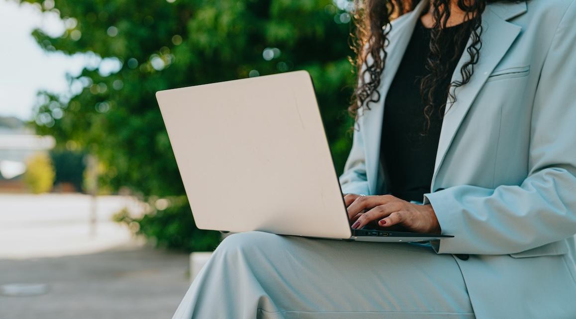 woman working laptop