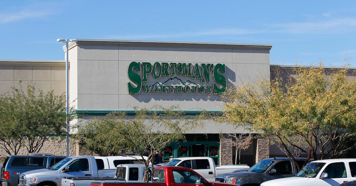 Sportsman Warehouse storefront