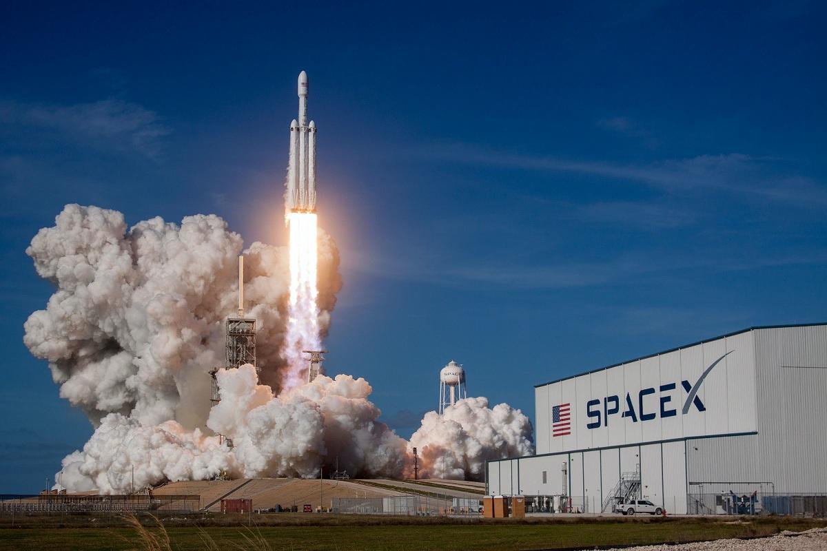 How Does SpaceX Affect TSLA Stock? Elon Musk's Successes Trickle Down