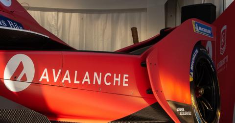 Avalanche logo on car