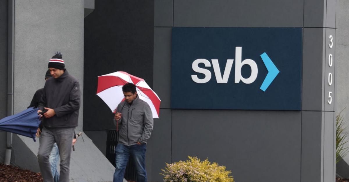 What Happens to Loans When a Bank Fails? Impact Explained