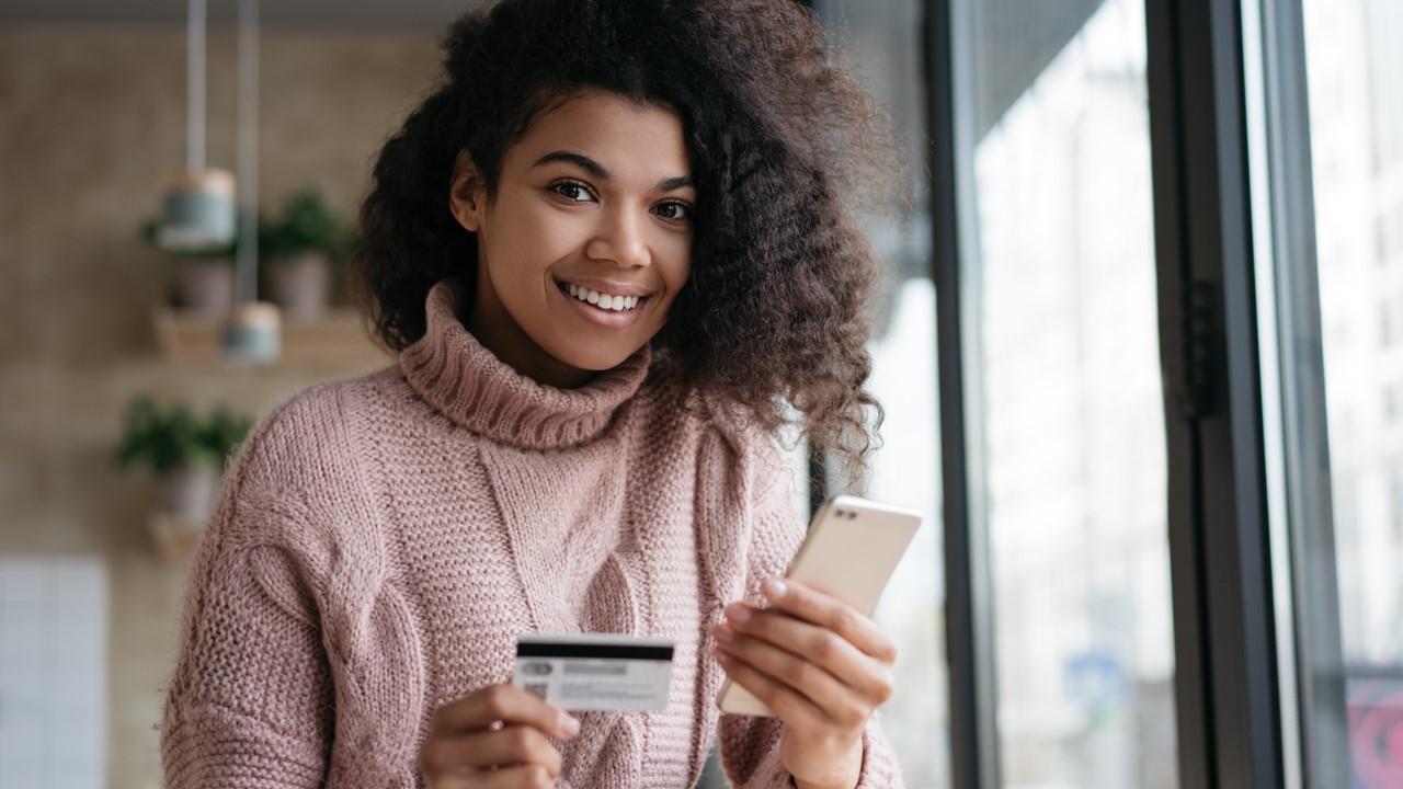 A woman using a credit card