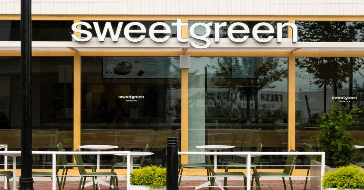 Sweetgreen restaurant front