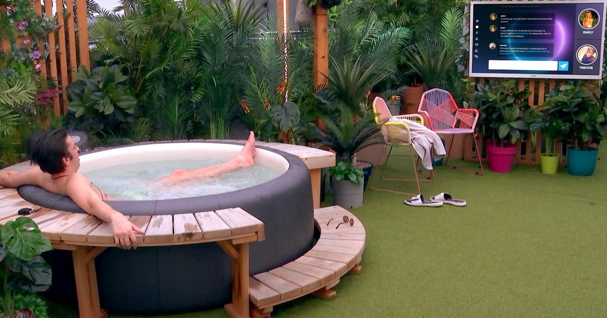 The Circle Who Is the Owner of the Building on the Show?