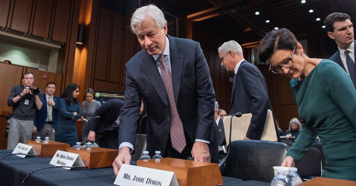 Jamie Dimon preparing for a Congressional hearing in 2023.