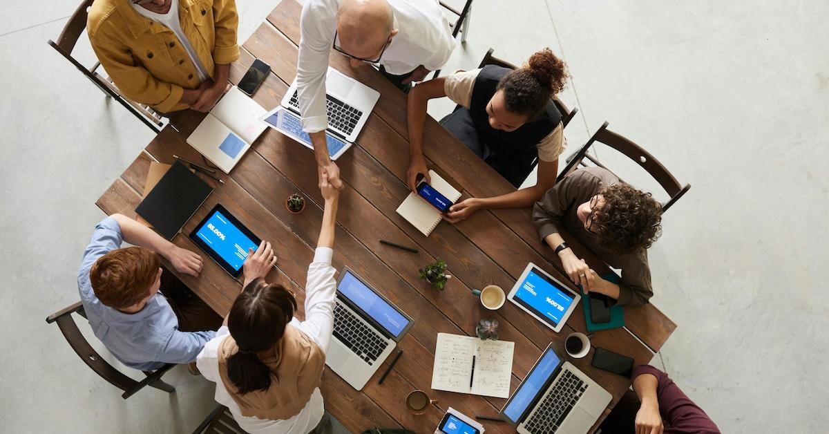 AI Meeting Assistant in Modern Business
