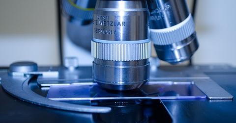 uploads///microscope _