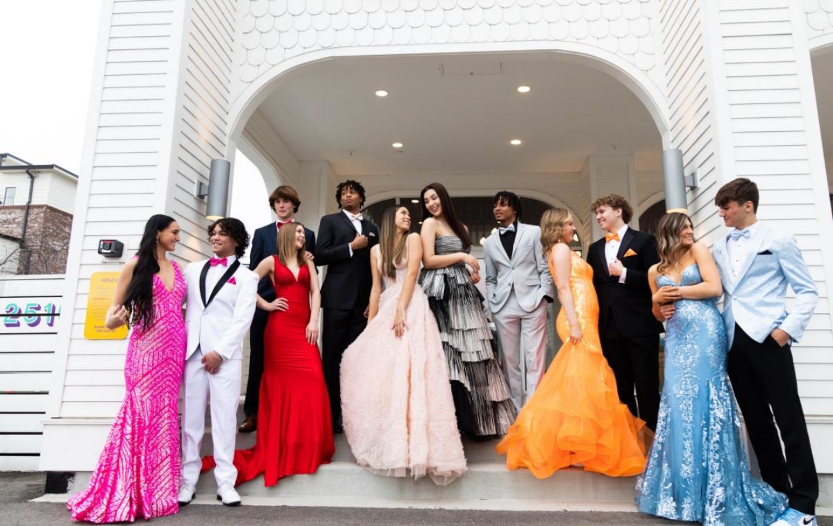 Teens in formal prom wear