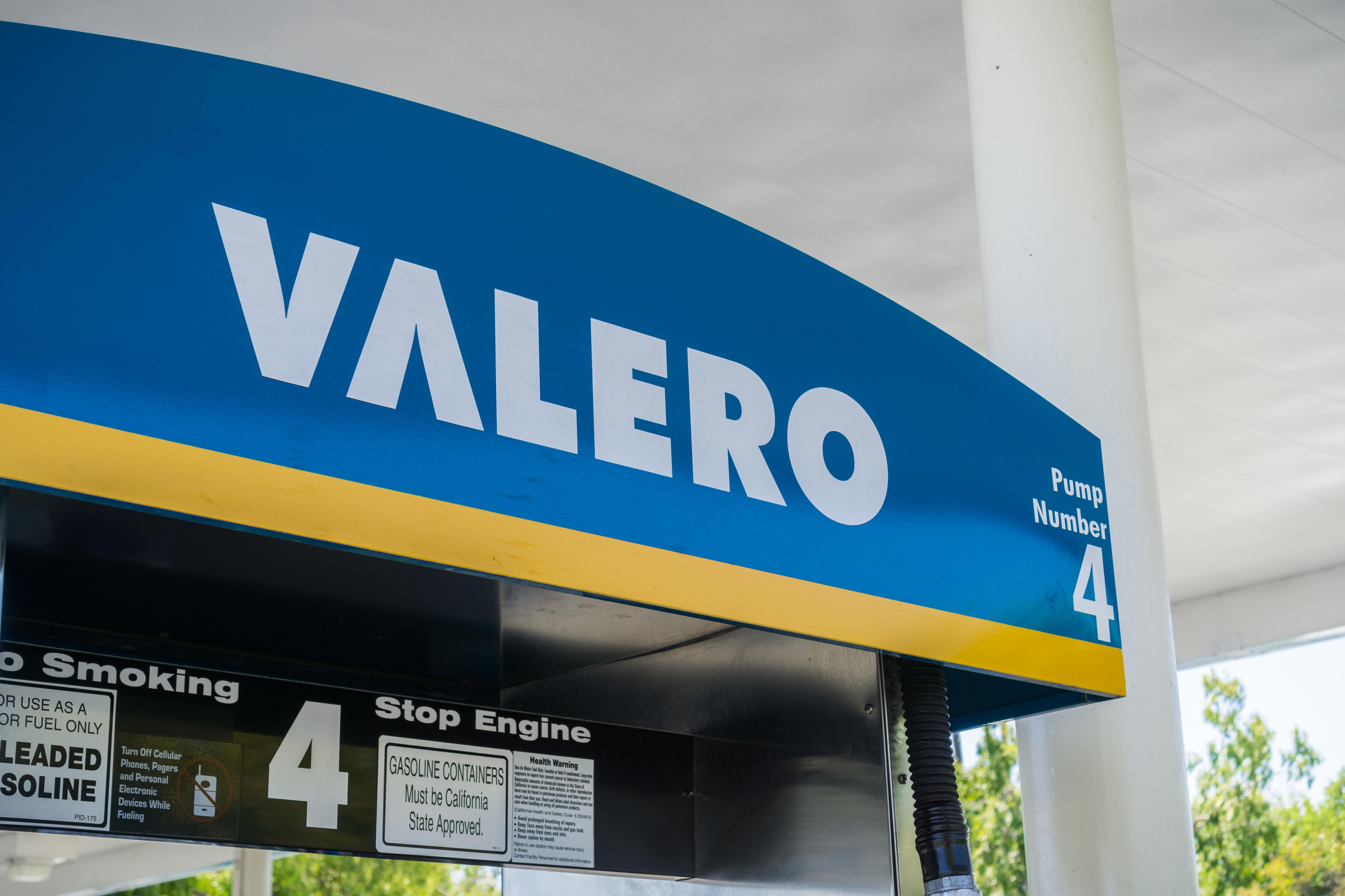 uploads///Valero refining earnings