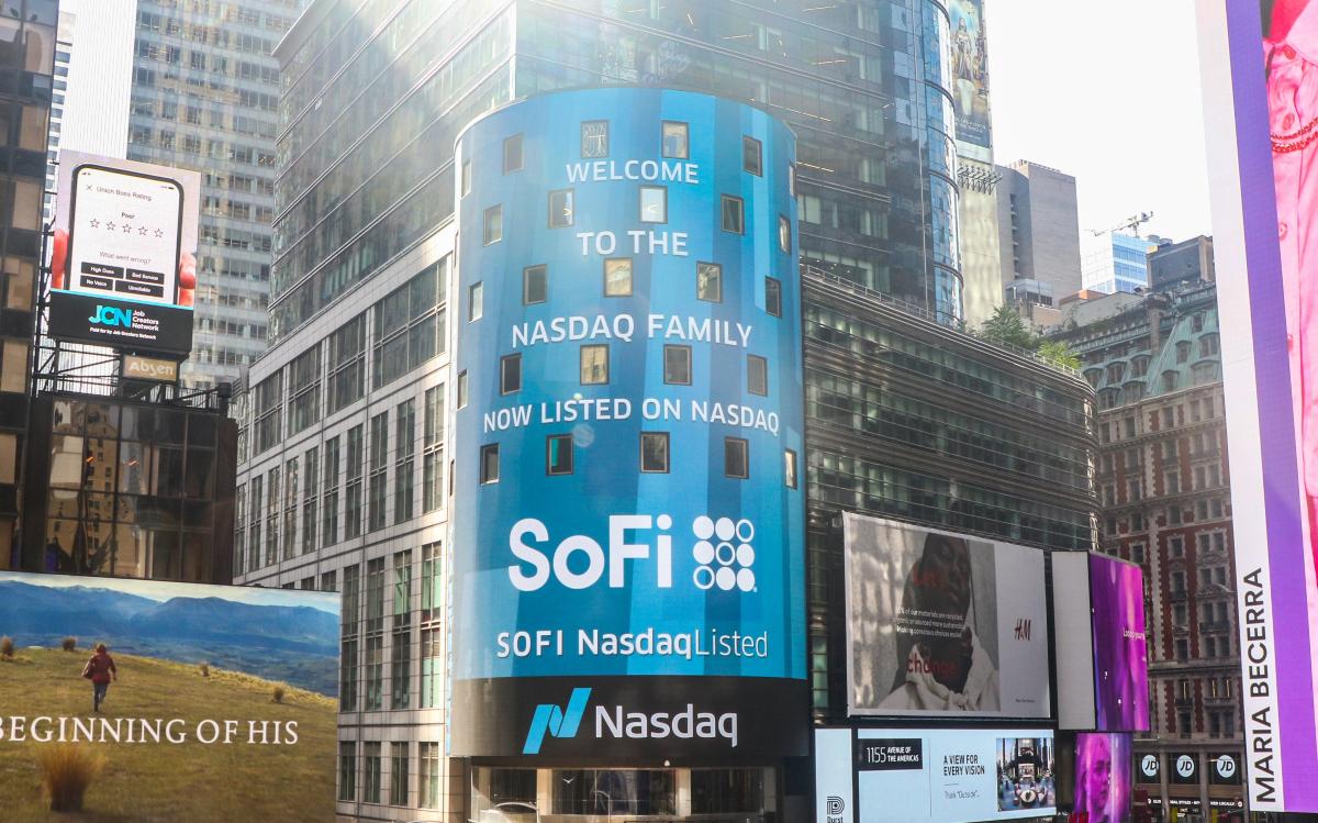 sofi ipoe merger complete