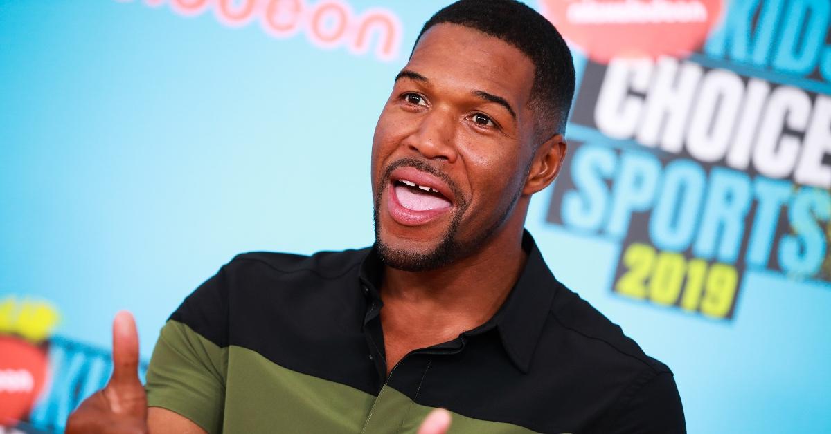 How much did michael strahan pay to go to space