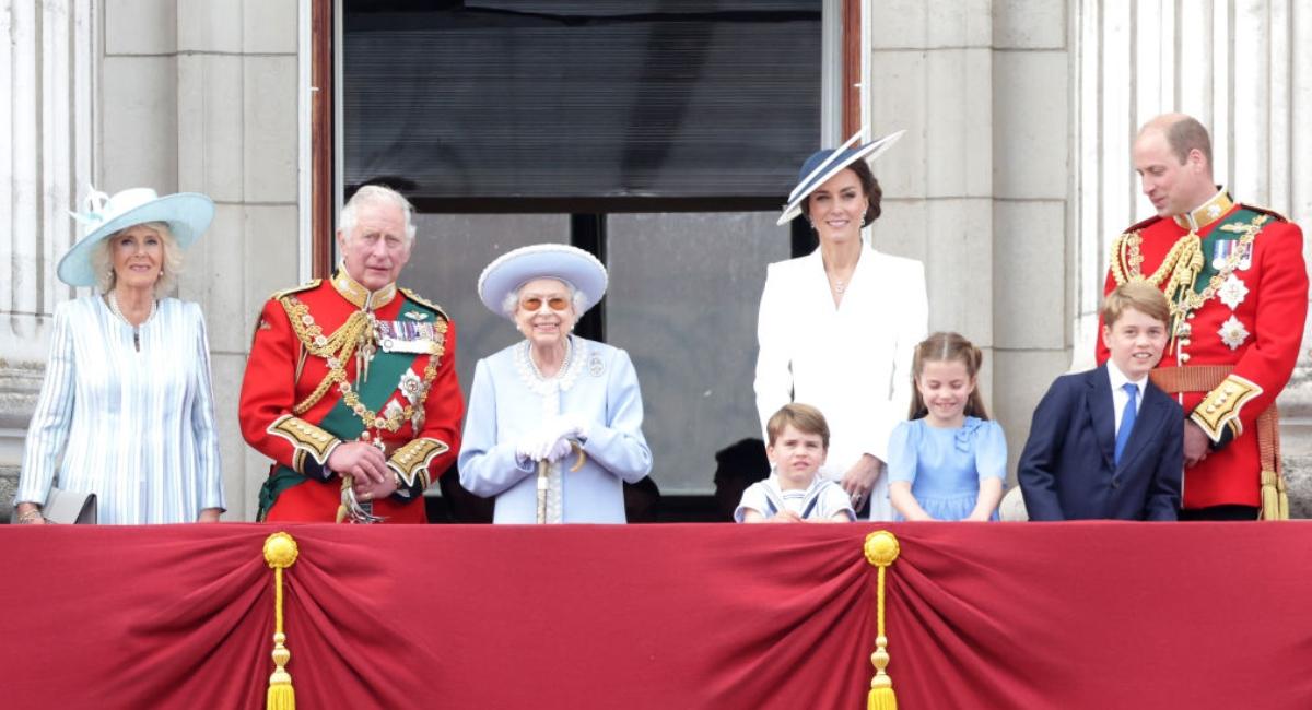 how-much-is-the-royal-family-worth-in-2022-all-the-details