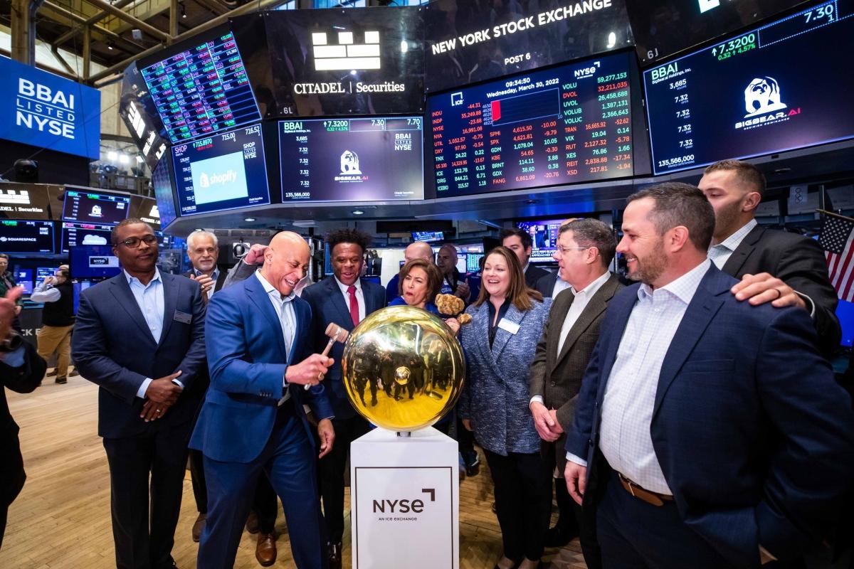 What Is Open on Good Friday? Stock Markets Are Closed, Many Businesses ...