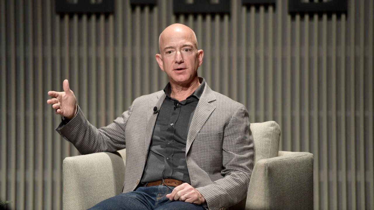 TIL Jeff Bezos is making about 321 million a day, 13.4 million an