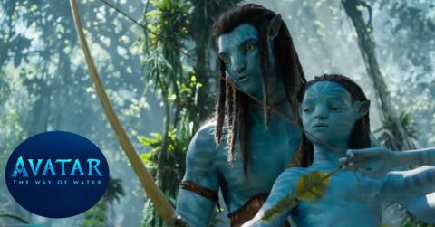 A still image of Jake and his child from 'Avatar: The Way of Water'.