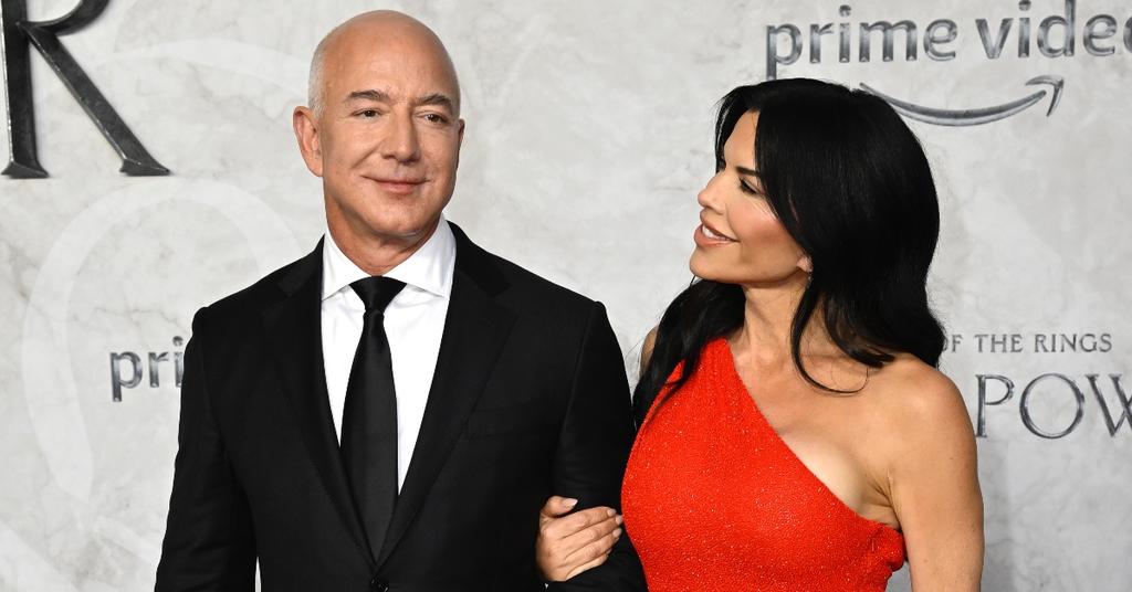 Forget His Fortune, What’s Wrong With Jeff Bezos’ Eye?