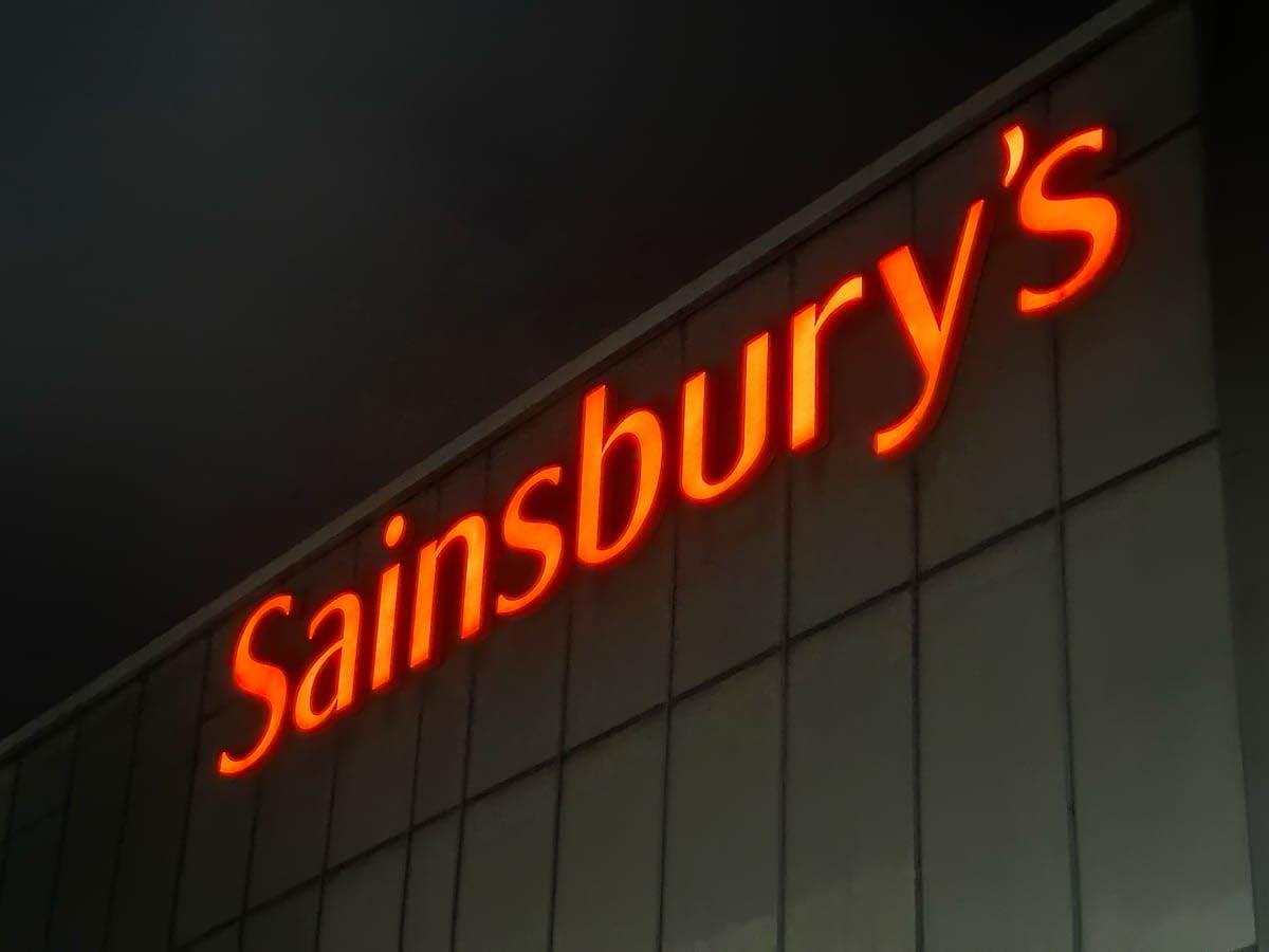 pn/fdb e f aff eeeebe