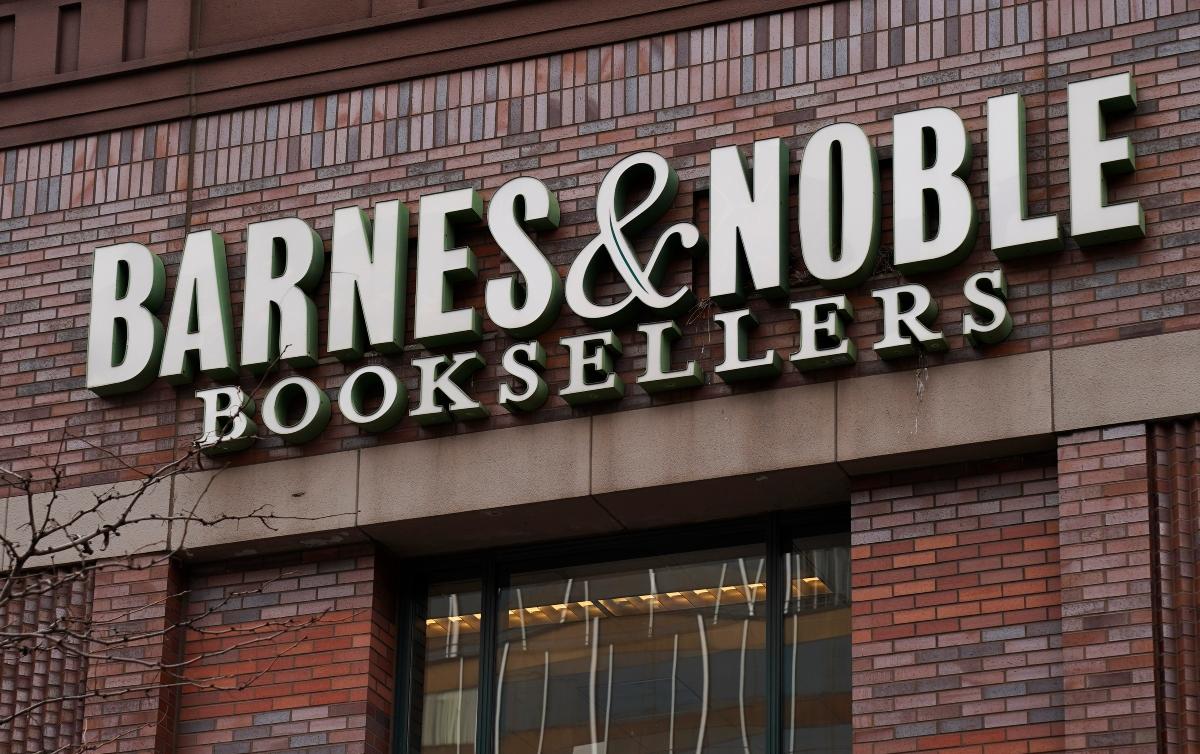 10 Stores With Best Employee Discounts — Great Deals at Work