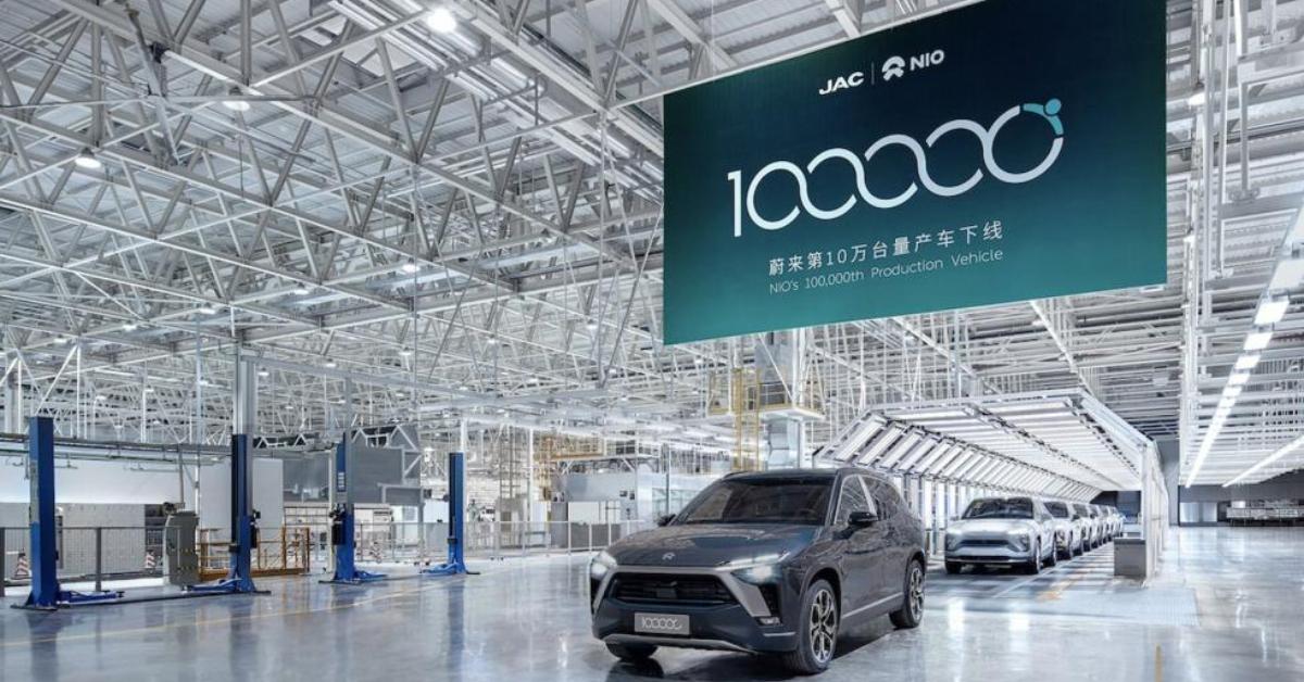 NIO cars on production line