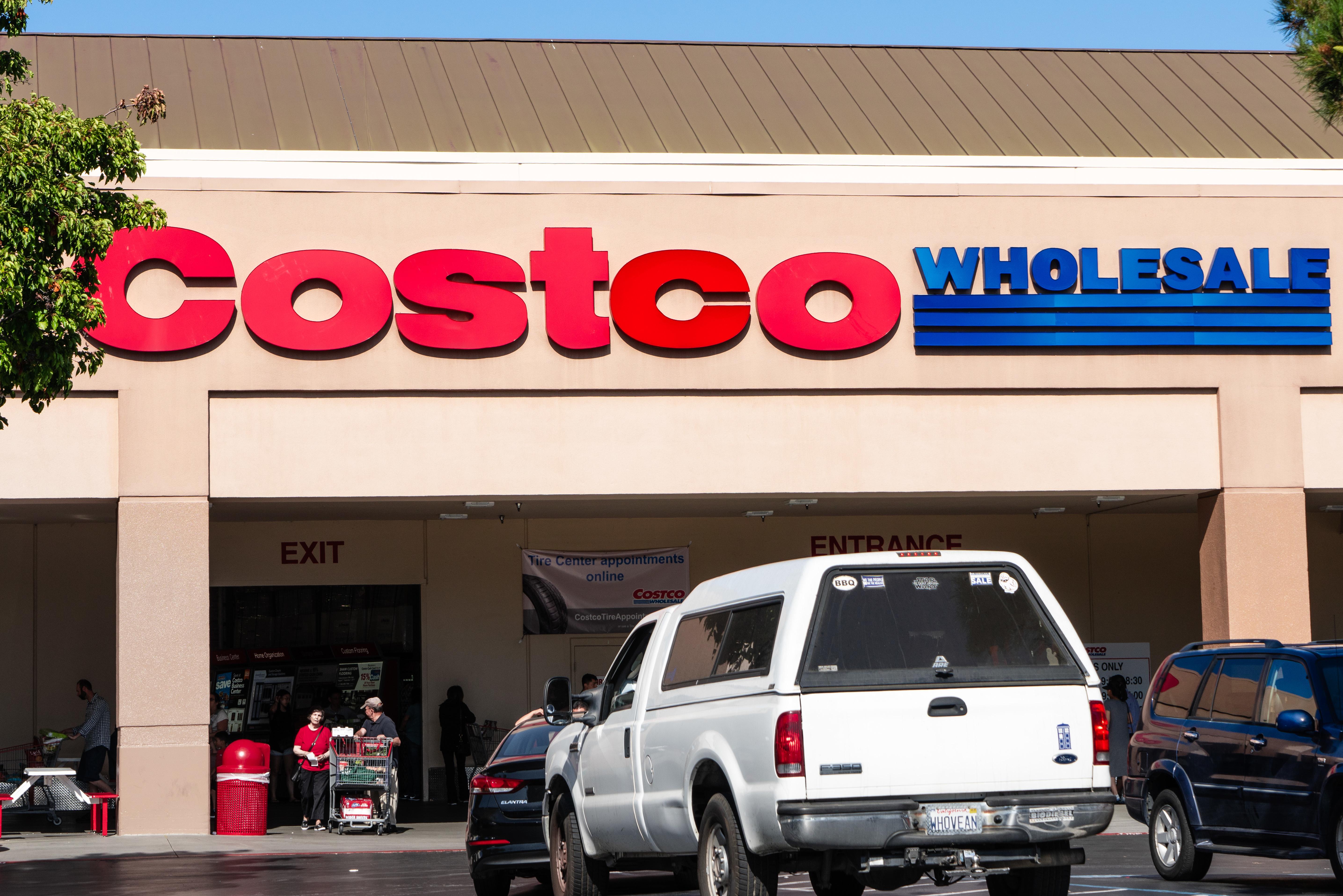 Costco Mixed Q4, No Plans for a Special Dividend