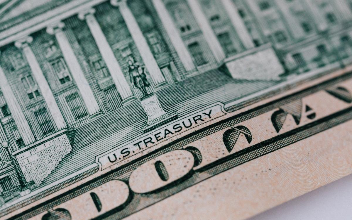 how-to-invest-in-treasury-bonds-and-whether-you-should