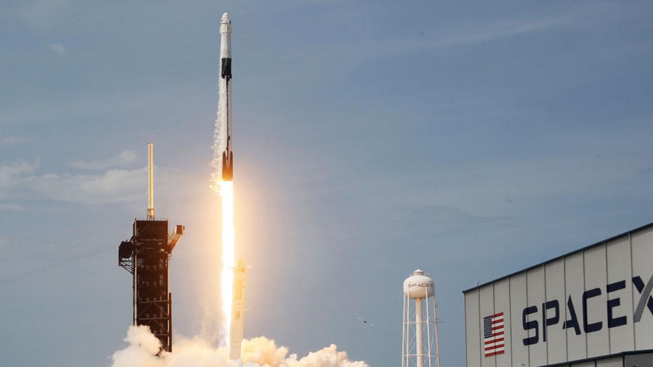 How to Invest in SpaceX