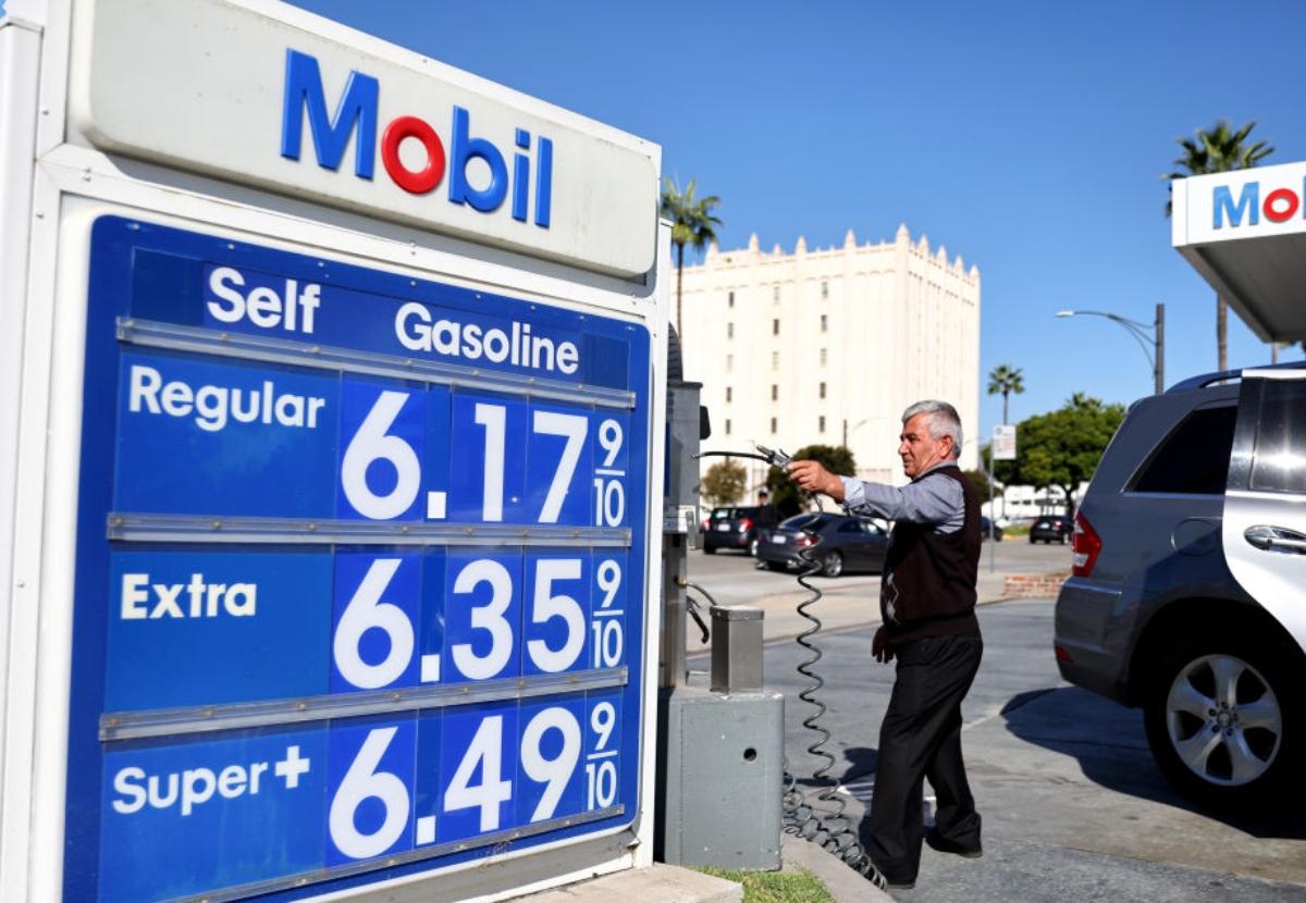 Can I Claim Gas on My Taxes for Driving to Work? Rules, Explained